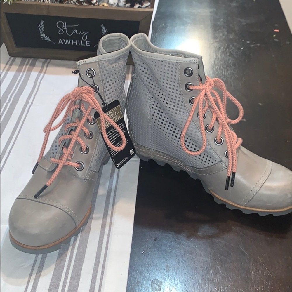 SIZE 12 SOREL WEDGES NWOT